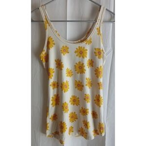 No Bounderies Women Tanktop Size Medium (7-9)